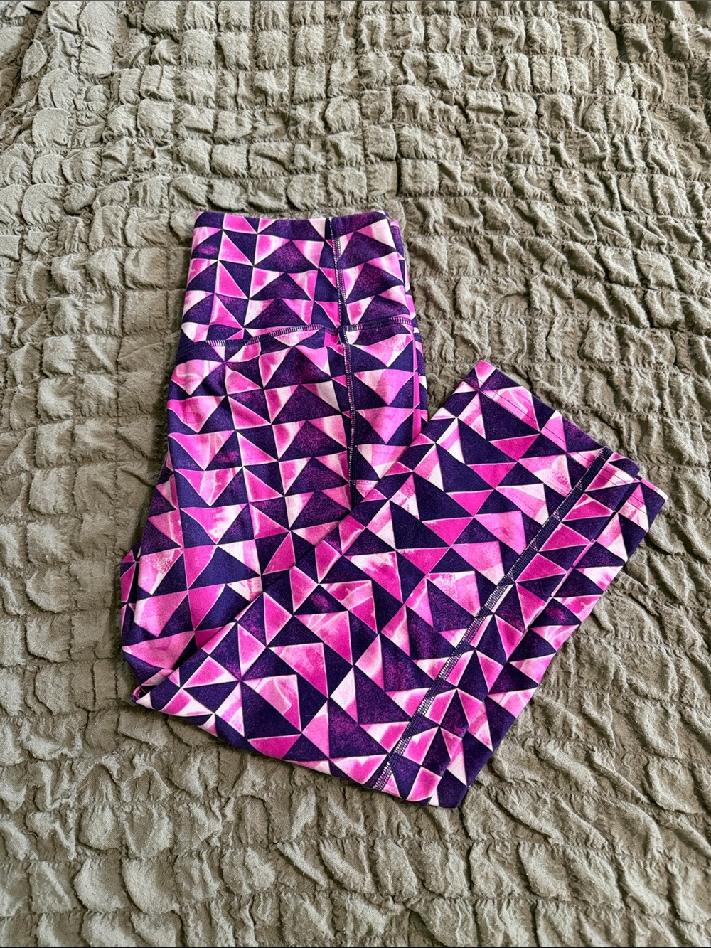 Nike training Geometric capri Leggings BRAND NEW NEVER WORN